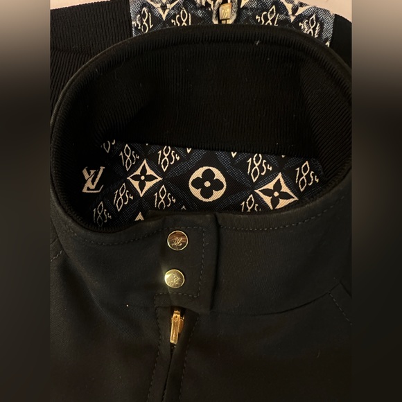 Louis Vuitton Black Since 1854 Monogram Knit Reversible Bomber Jacket - Picture 9 of 9